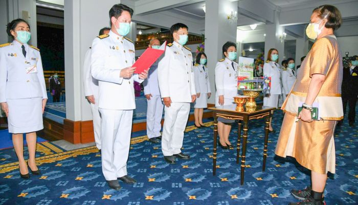 ไปรษณีย์ไทยทูลเกล้าฯ ถวายเงินสร้างอาคารเรียนโรงเรียนตำรวจตะเวนชายแดน จ.อุดรธานี