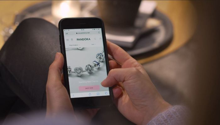 Pandora กระตุ้นยอดขายออนไลน์ ทรานส์ฟอร์มระบบออมนิแชนแนลอีคอมเมิร์ซทั่วโลก ด้วยไอบีเอ็ม สเตอร์ลิง ซัพพลายเชน