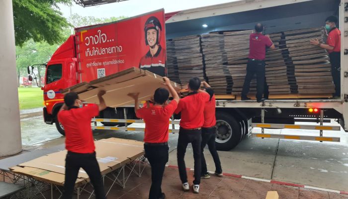ไปรษณีย์ไทยร่วมหน่วยงานรัฐ ภาคเอกชน เร่งจัดส่งเตียงสนาม แก่ รพ. สนามทุกพื้นที่ทั่วประเทศ ช่วยลดวิกฤตเตียงผู้ป่วยขาดแคลน