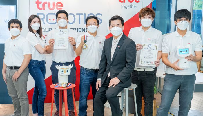 นวัตกรทรู นำหุ่นยนต์ไทย “Home Robot” กระหึ่มเวทีโลกอีกครั้ง คว้าแชมป์เหรียญทองและอีกหนึ่งรางวัลพิเศษ ใน “World Invention Innovation Contest 2022” แดนโสมขาว