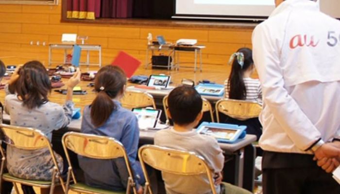 โรงเรียนไฮเทค.. ทดสอบ 5G ความถี่ 28 GHz และ Wi-Fi โหลดบทเรียน 4K  เตรียมคนยุค Education 4.0