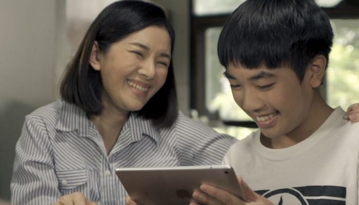 คุณคิดว่า ลูกคุณเป็น Digital Native หรือ Digital Naïve
