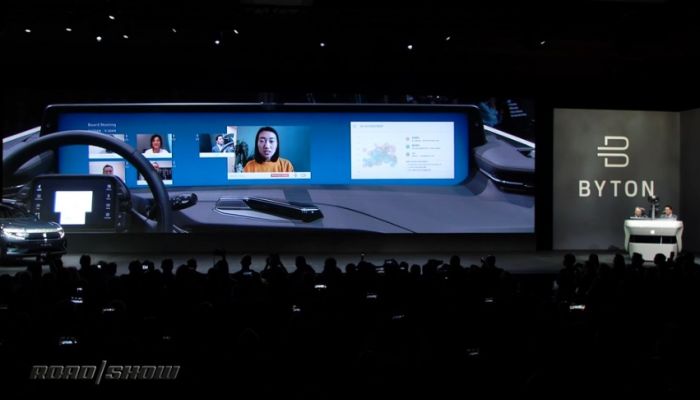 Byton เปิดตัวรถยนต์ 5G ชน Tesla มาพร้อมระบบ Video call เชื่อมต่อ Netflix และ Face Ai บันทึกพฤติกรรมผู้โดยสาร 