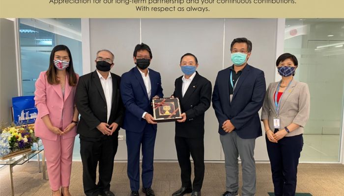 ผู้บริหาร TCC Technology Group ร่วมแสดงความยินดีกับพันเอกเรืองทรัพย์ โฆวินทะ  ในโอกาสก้าวสู่บทบาทที่ปรึกษา UIH