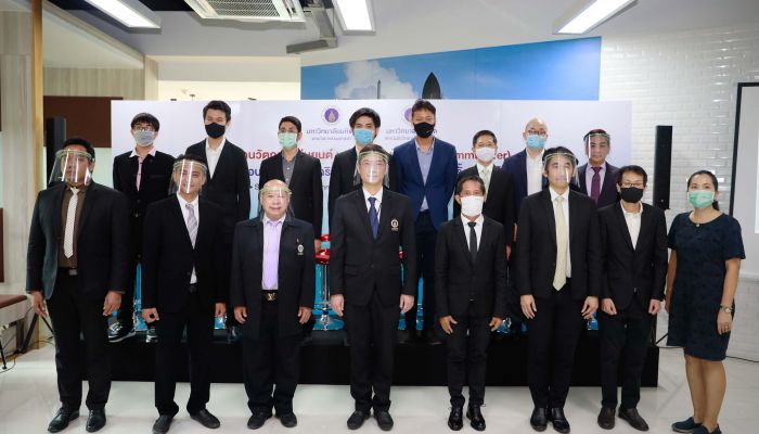 ครั้งแรกของไทย...วิศวะมหิดล - สถาบันชีววิทยาศาสตร์โมเลกุล คิดค้นหุ่นยนต์ “เอไอ-อิมมูไนเซอร์ ” ทดสอบภูมิคุ้มกันอัจฉริยะ หนุนการพัฒนาวัคซีนให้เร็วขึ้นและแม่นยำ