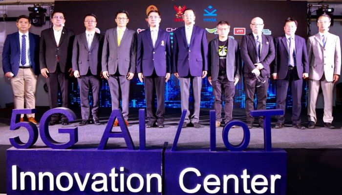 ทรู 5G สานต่ออัจฉริยภาพนวัตกรไทย ร่วมกับจุฬาฯ และกสทช. โชว์ นวัตกรรม 5G Use Case ในงาน "Chula 5G for REAL"
