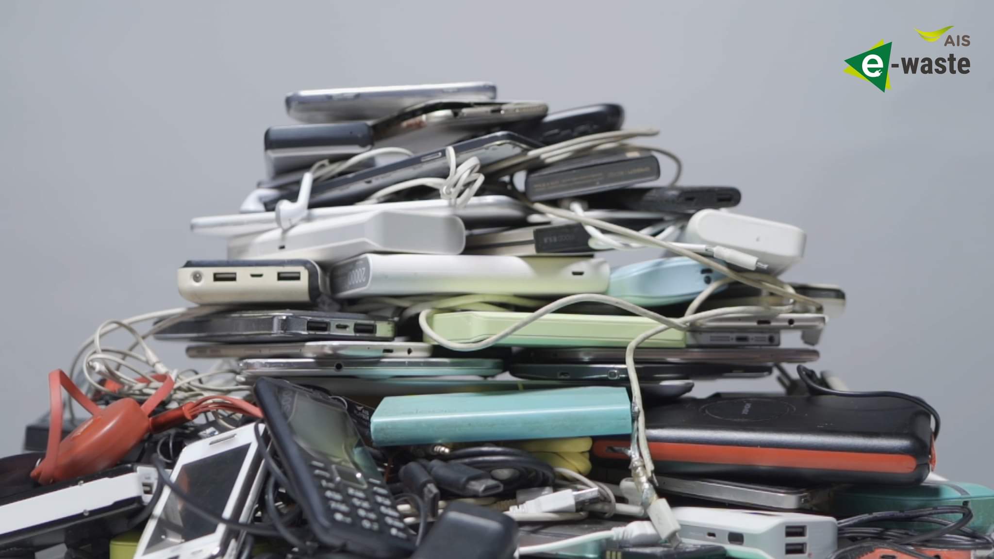 AIS ตอกย้ำภารกิจ “คนไทย ไร้ E-Waste” ในวัน International E-Waste Day 2021 ตั้งเป้าสู่การเป็น Hub ด้านองค์ความรู้และจัดการขยะอิเล็กทรอนิกส์อย่างยั่งยืน  เดินหน้าสร้างการมีส่วนร่วมทุกภาคส่วน   