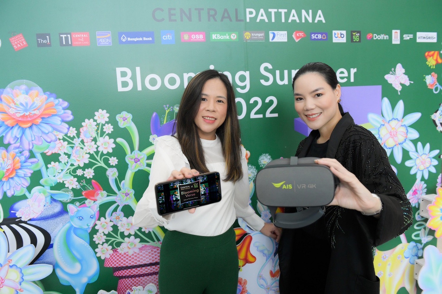 AIS 5G ตอกย้ำผู้นำสัมผัสประสบการณ์โลก Metaverse ผ่านเทคโนโลยี Immersive ผนึกกำลัง เซ็นทรัลพัฒนา เปิดรันเวย์แบบ Virtual สร้างมิติใหม่วงการค้าปลีก กับแฟชั่นโชว์ในโลกเสมือนครั้งแรกในไทย