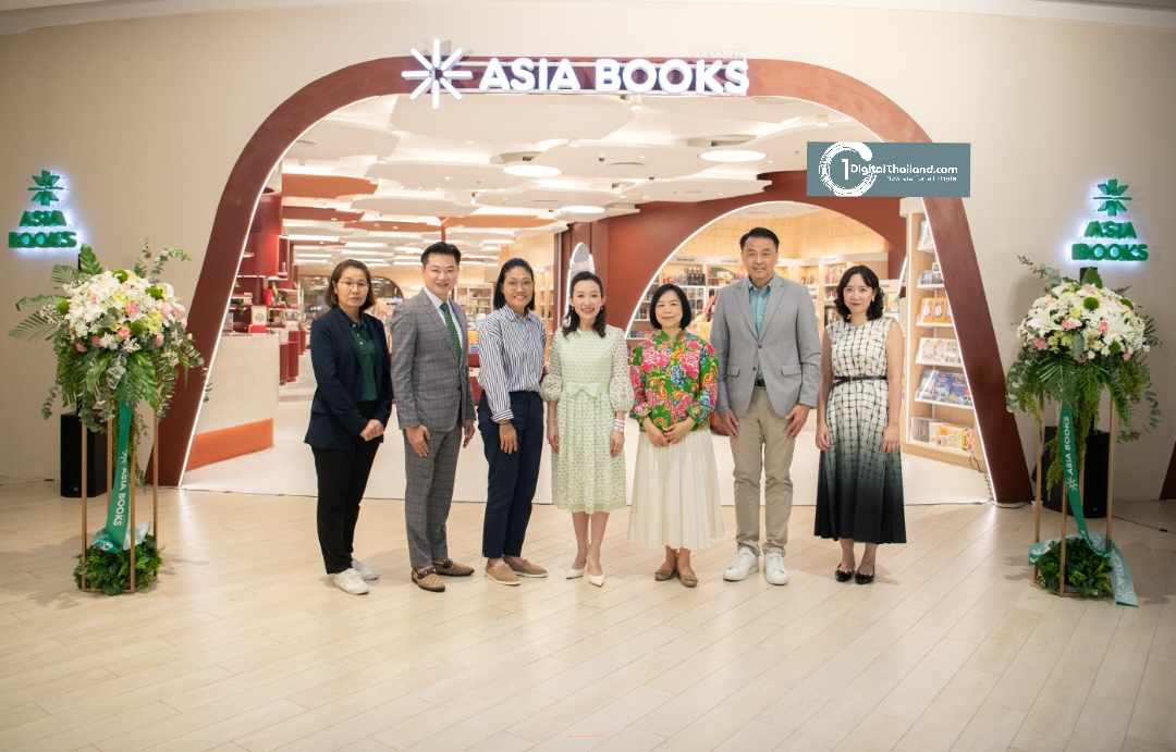 Asia Books เปิดแฟลกชิปสโตร์สาขาใหม่ 'ไอคอนสยาม' ร้านหนังสือภาษาอังกฤษใหญ่ที่สุดของกรุงเทพฯ ย่านธนบุรี ชูคอนเซ็ปต์ 'ป่าแห่งหนังสือและจินตนาการ'