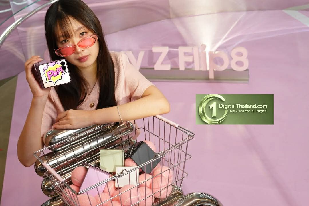 Galaxy Z Flip8 พับดีไซน์เก๋ บางเบาสุด มาพร้อมสีชมพูใหม่ อัปเกรดจอ FlexWindow 4.1 นิ้ว พับ ตั้ง ถ่ายรูปสนุกไม่ต้องง้ออุปกรณ์เสริม